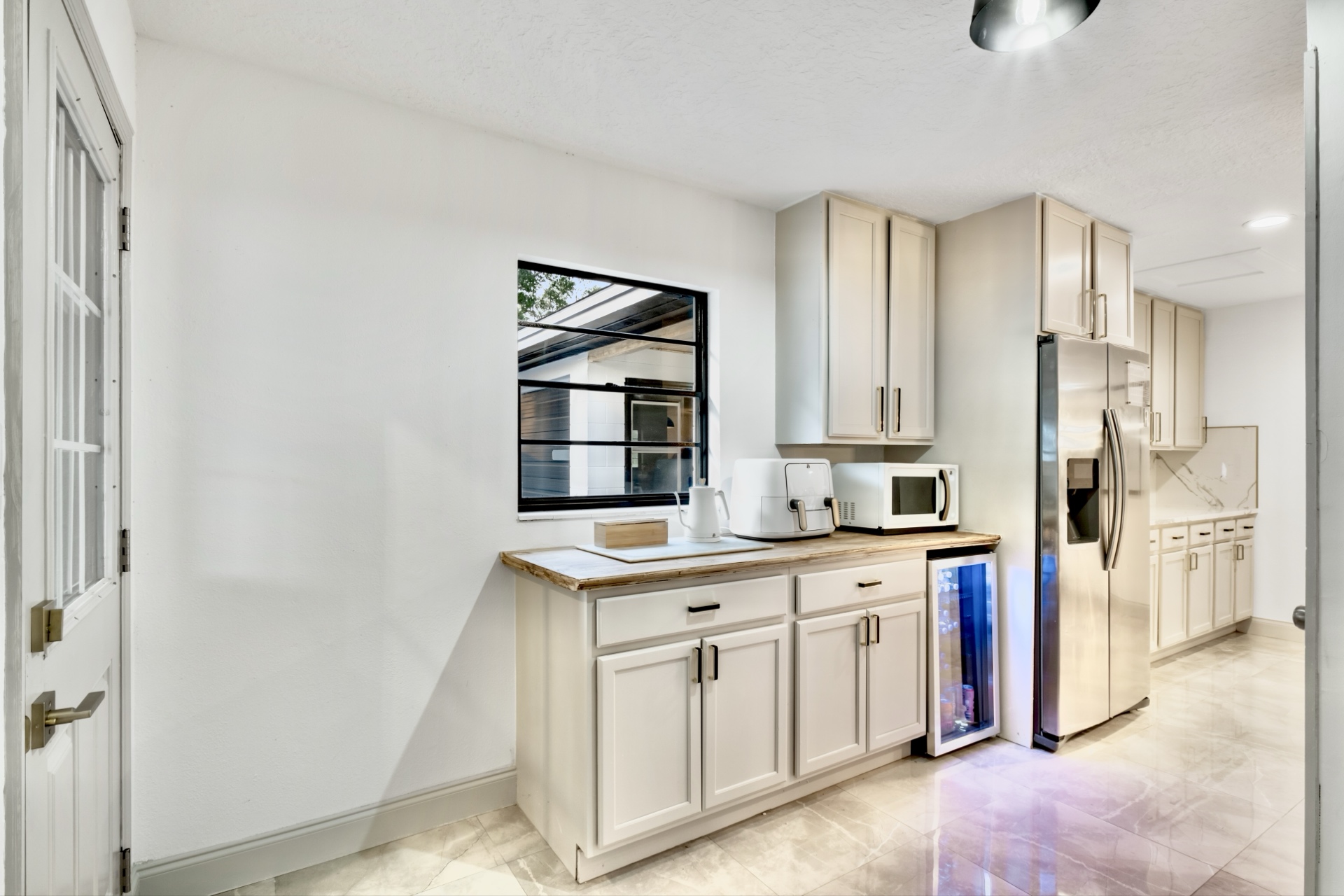 Wine Cooler & Extra Refrigerator